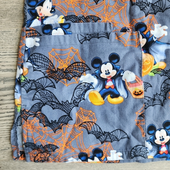 Disney Scrub Top Halloween Vampire Mickey Mouse Women's Medium M Grey Tie Back - Picture 3 of 8